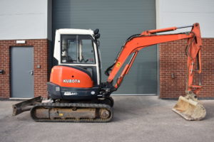 Kubota U35-3